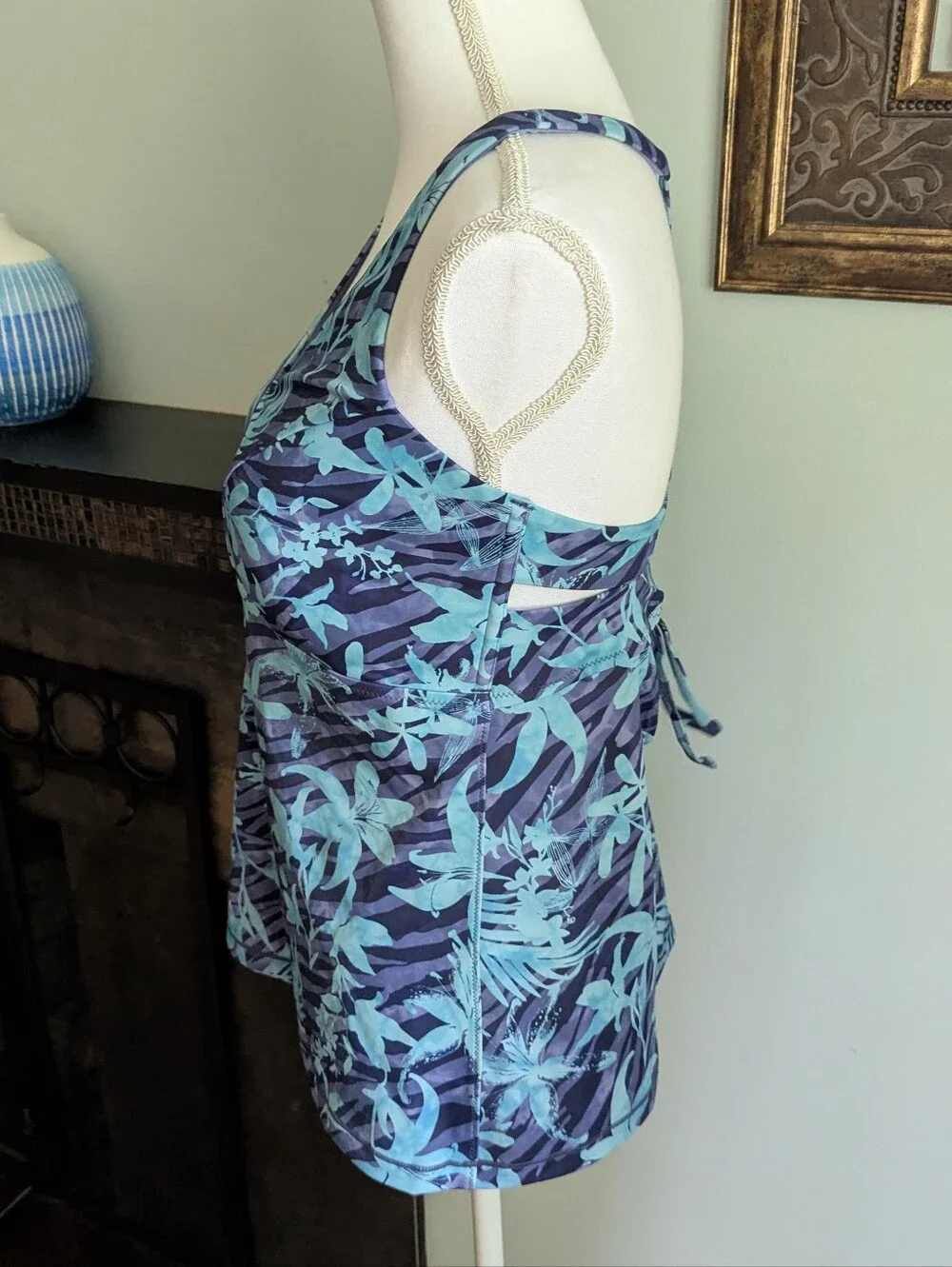 Athleta Women's XL Triangle Printed Tankini Top Tigerlily Blue Floral Strap Back